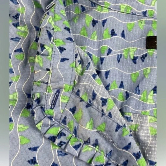 Talbots partial button front blouse with ruffle detail, size Small - Picture 3 of 7